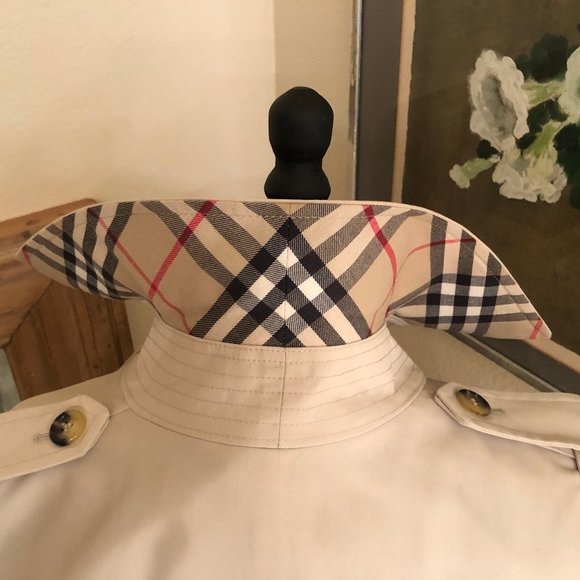 Burberry Trench Coat, Short (mid-thigh), Womens - Picture 7 of 15